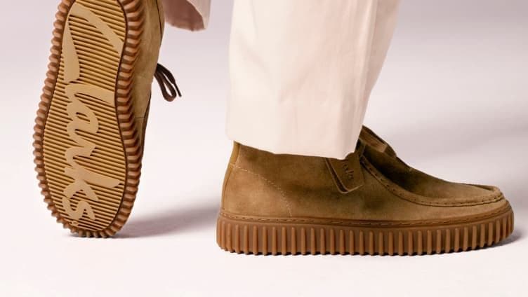 Clarks Discount Cover